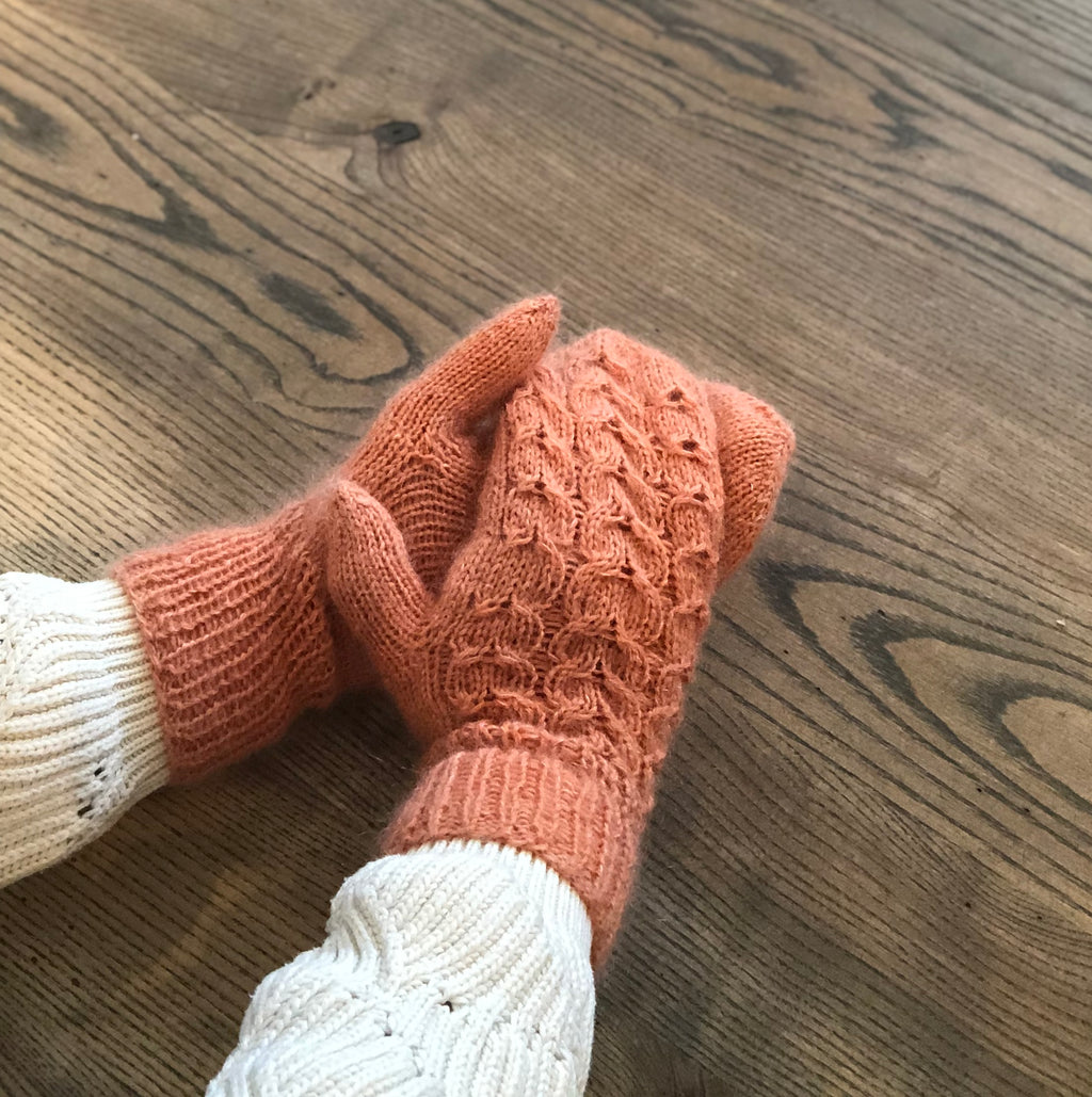 Heartshaped Mittens