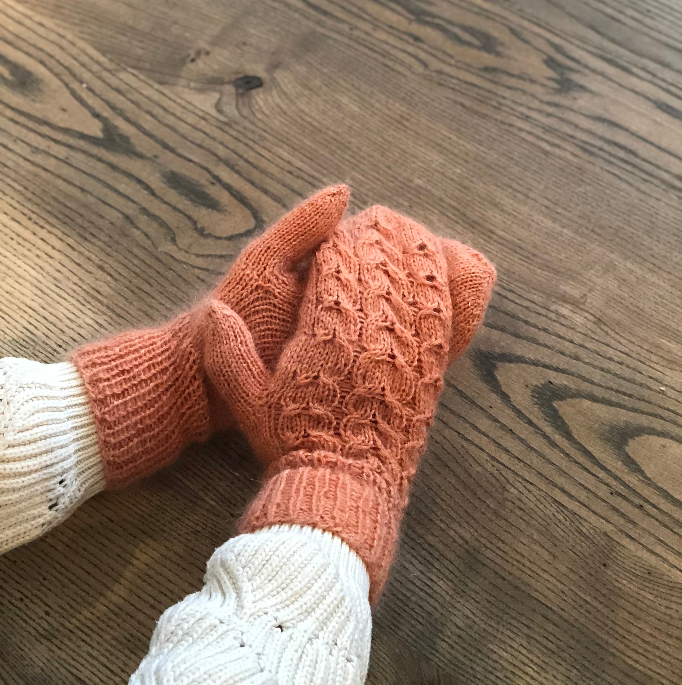 Heartshaped Mittens