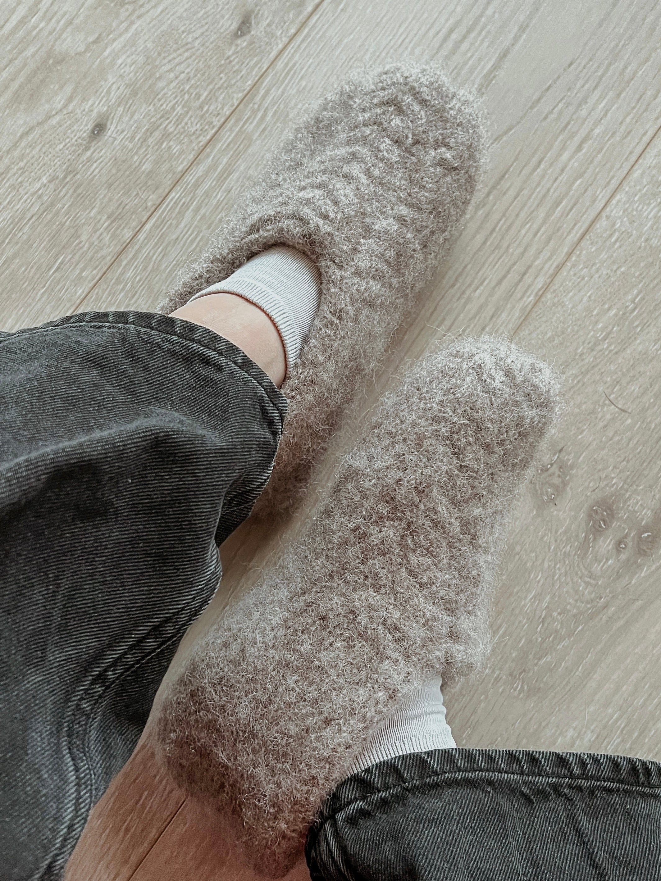 Airy slippers