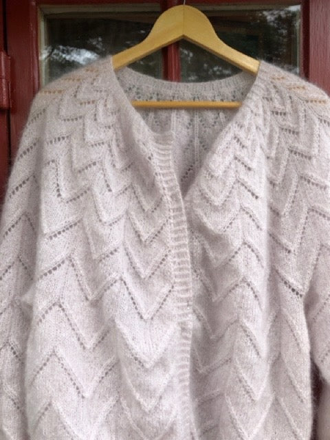 Arrowina Cardigan