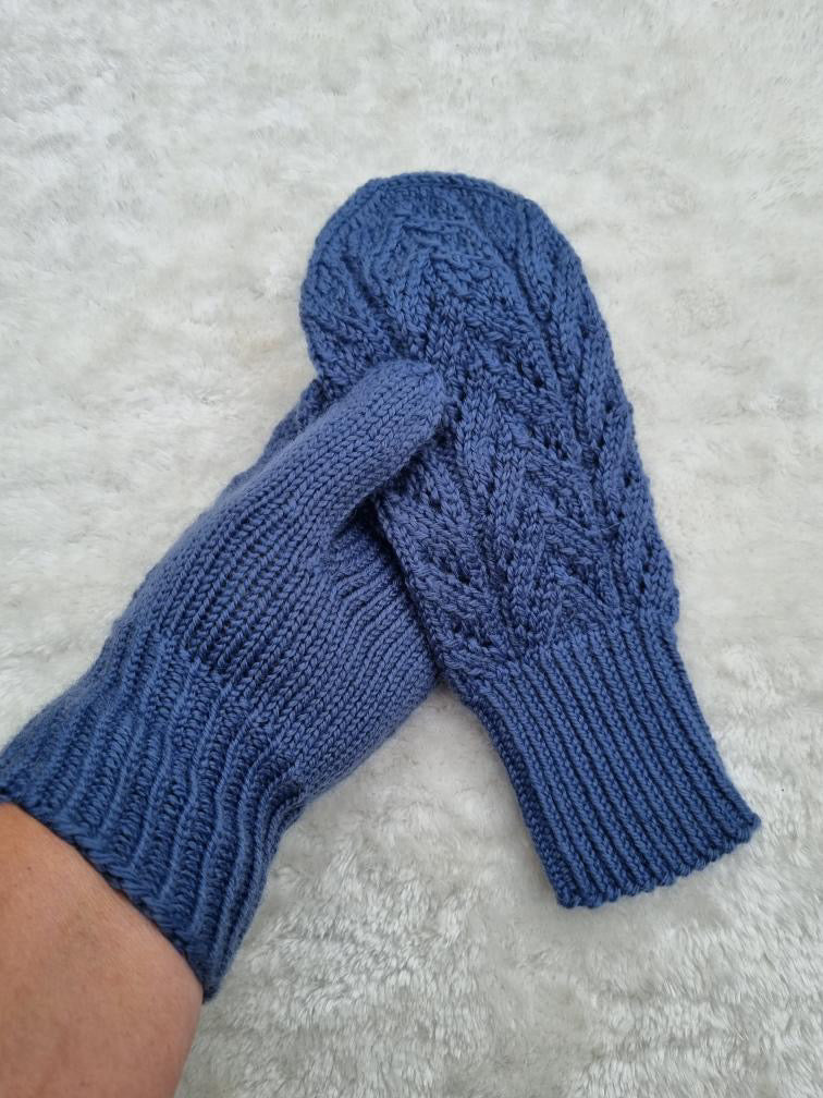 Arrowina mittens