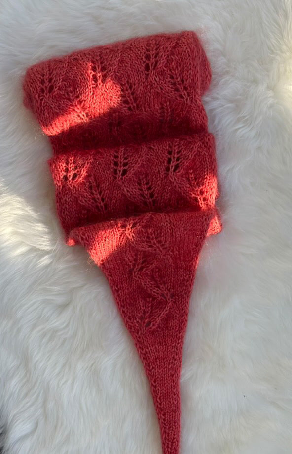 Crossing leaves scarf