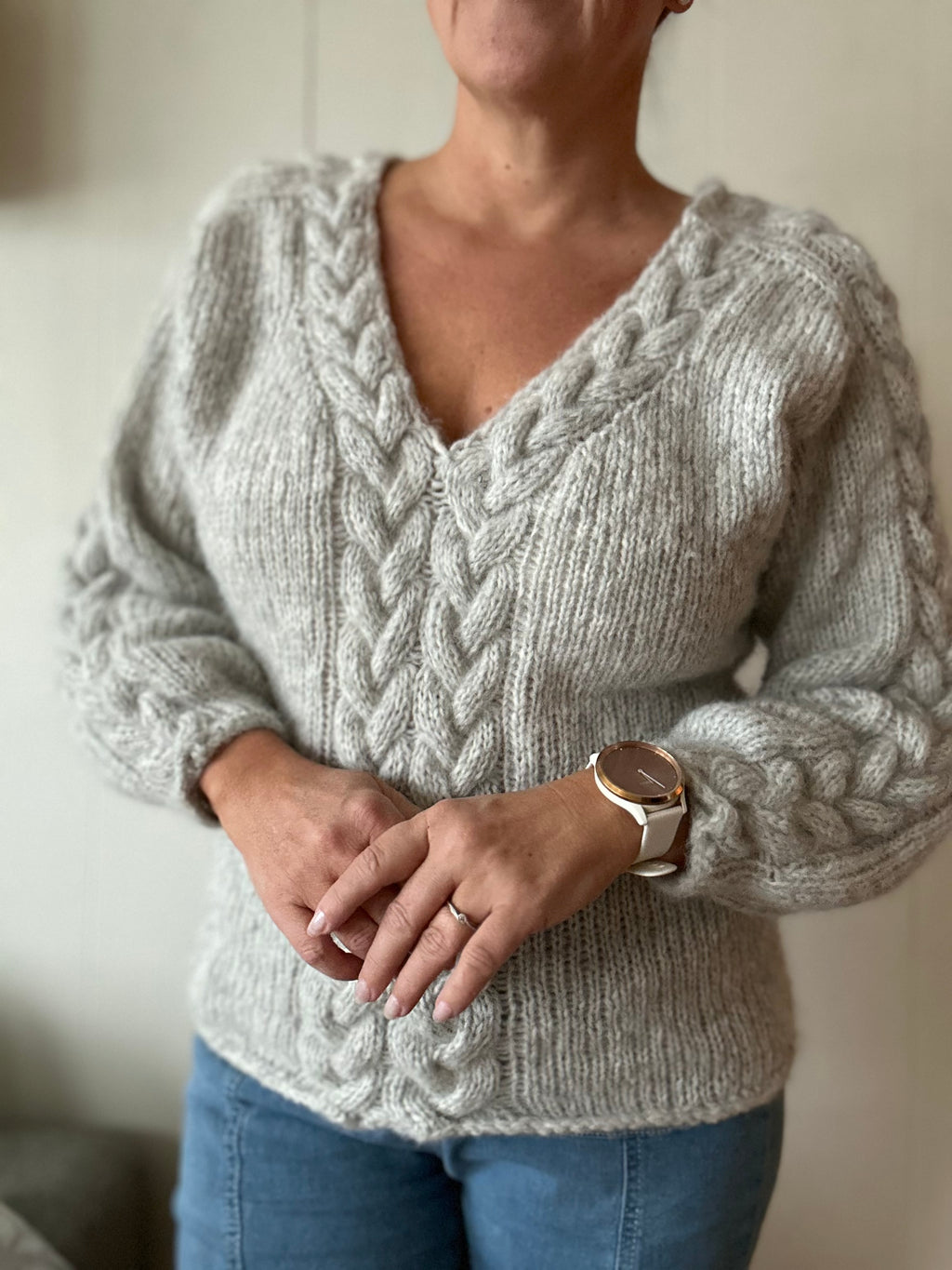 Snuggles Cablesweater