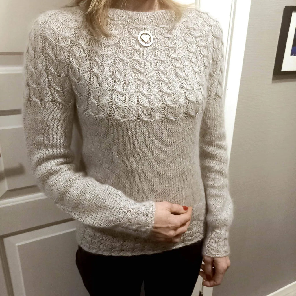 Heartshaped Sweater