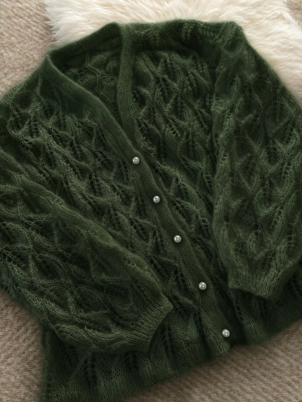 Crossing leaves cardigan