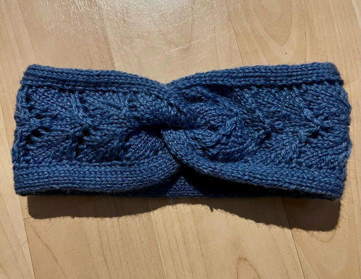 Pretty leaf twist headband