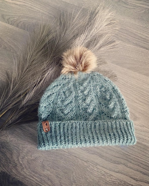 Arrowina beanie