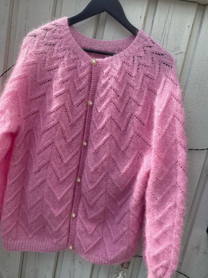 Arrowina Cardigan