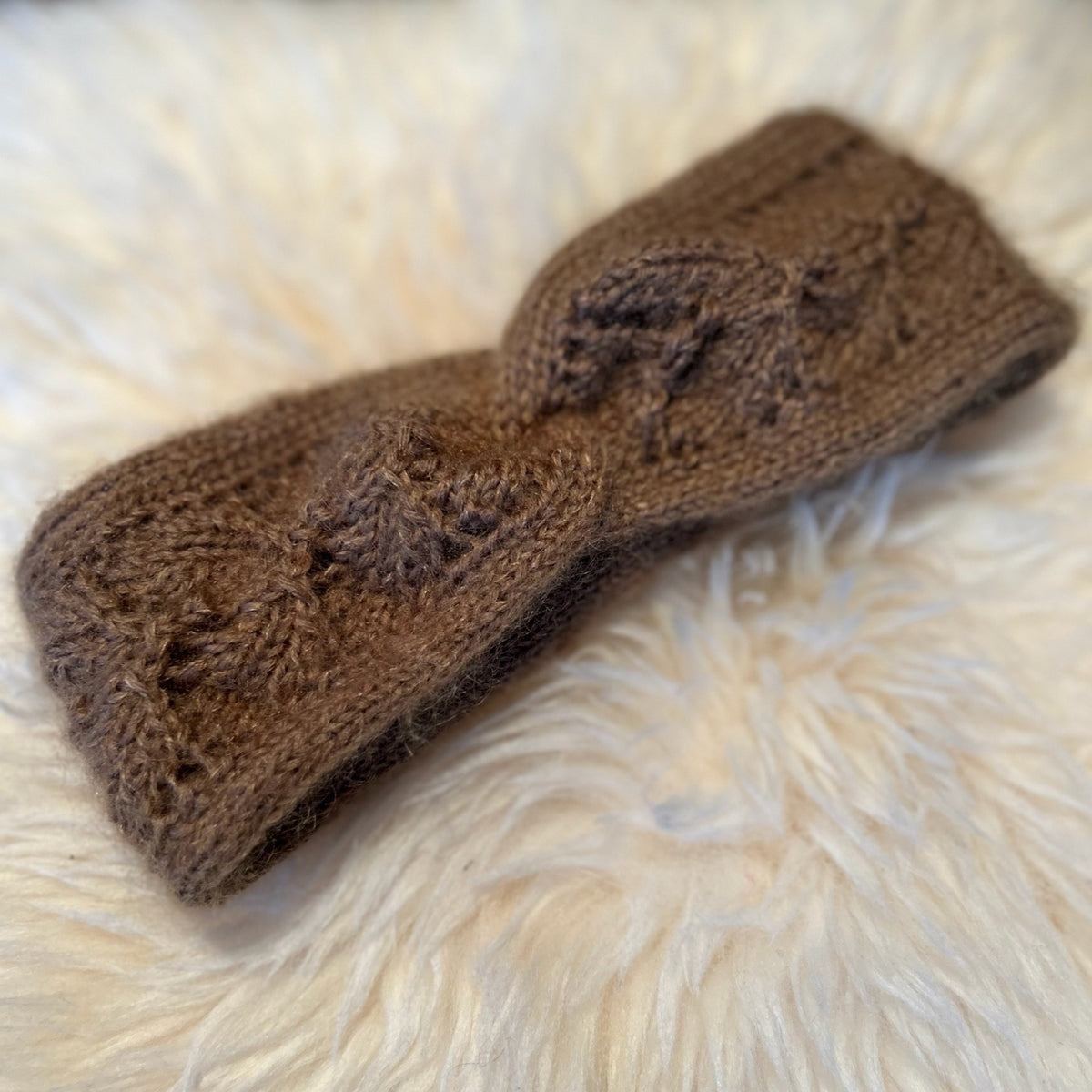 Pretty leaf twist headband